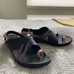 Fitflop Loopy Sandal Black US 8